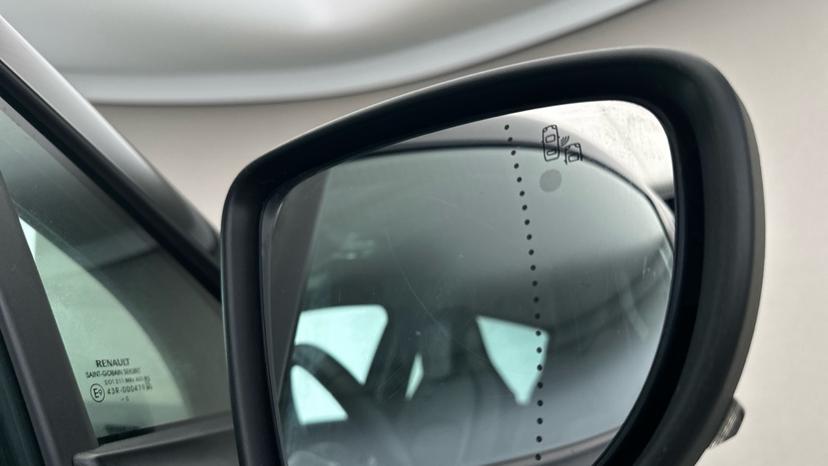 Blind spot monitoring 