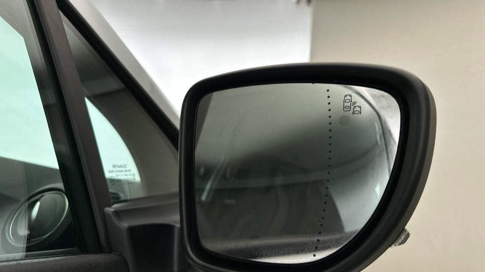 Blind Spot Monitoring System 