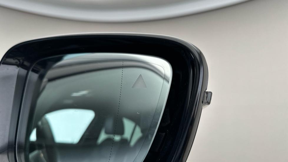 Blind Spot Monitoring System 