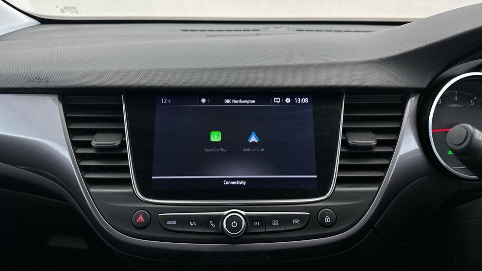 Apple Car Play & Android Auto