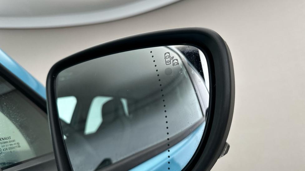  Blind spot monitoring 