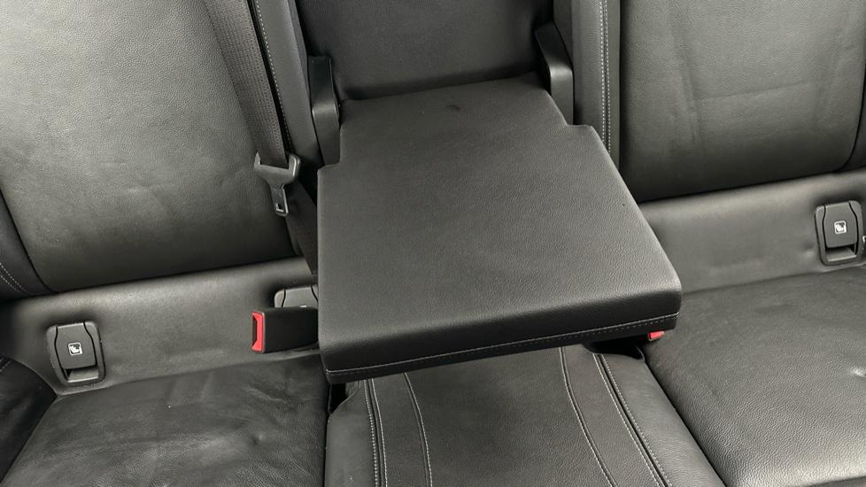 Rear Armrest 