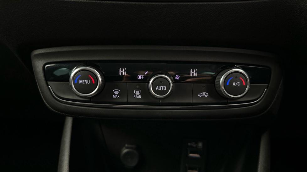 Air Conditioning /Dual Climate Control 