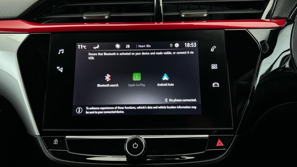 Bluetooth / Apple CarPlay / Android Auto 