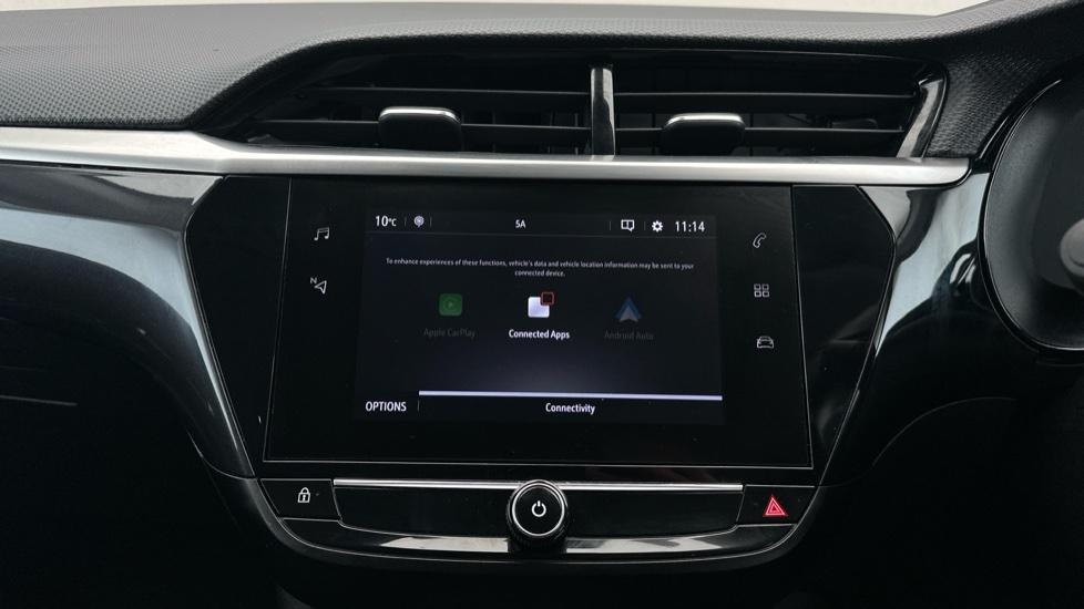 Apple Car Play & Android Auto