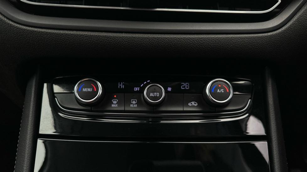 Air Conditioning /Dual Climate Control 