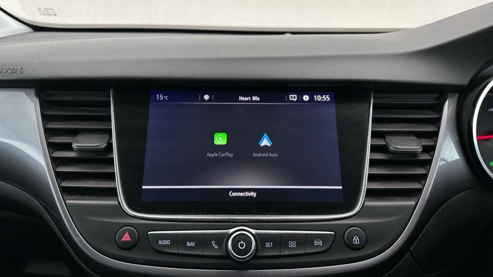 Apple Car Play & Android Auto