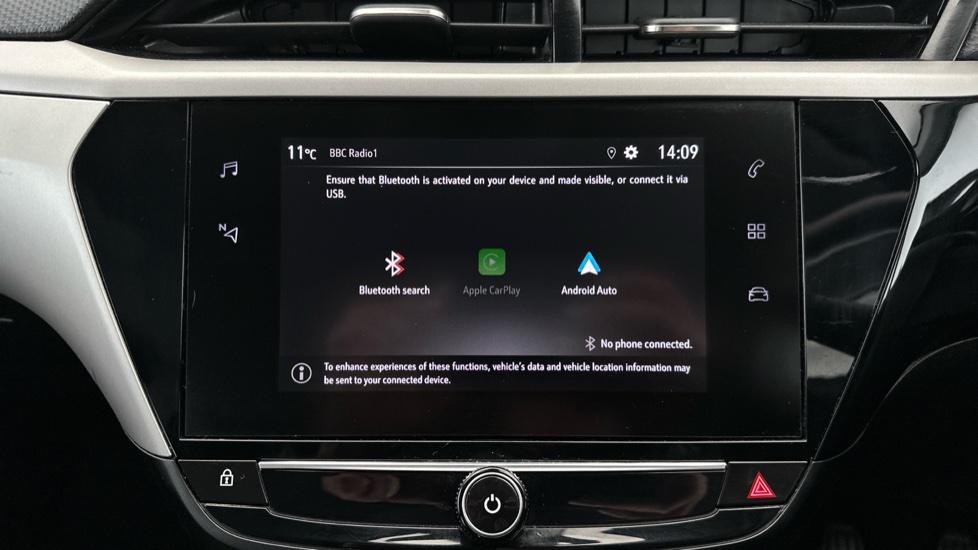 Apple CarPlay/Android Auto/Bluetooth 