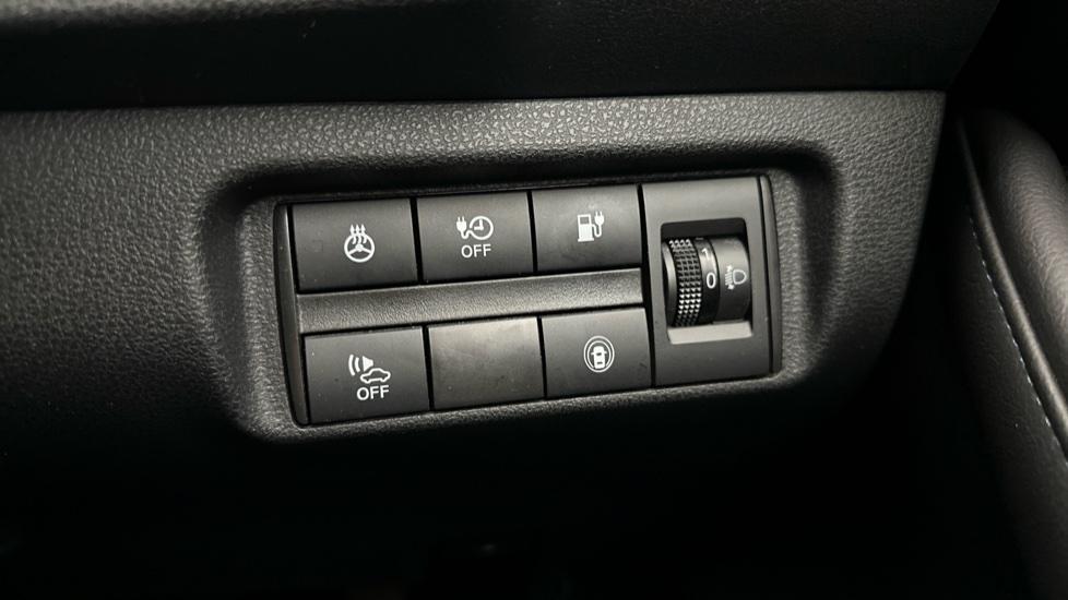 Blind Spot Monitoring System /Heated Steering Wheel 