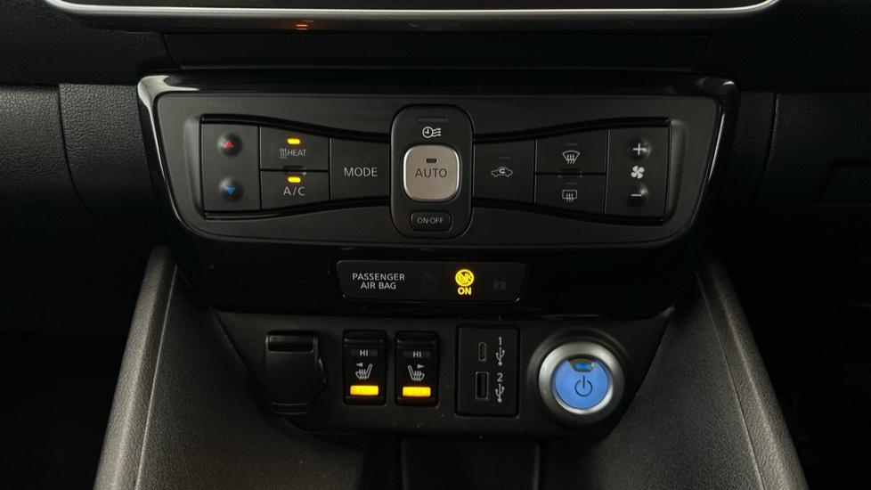 Air Conditioning /Heated Seats  