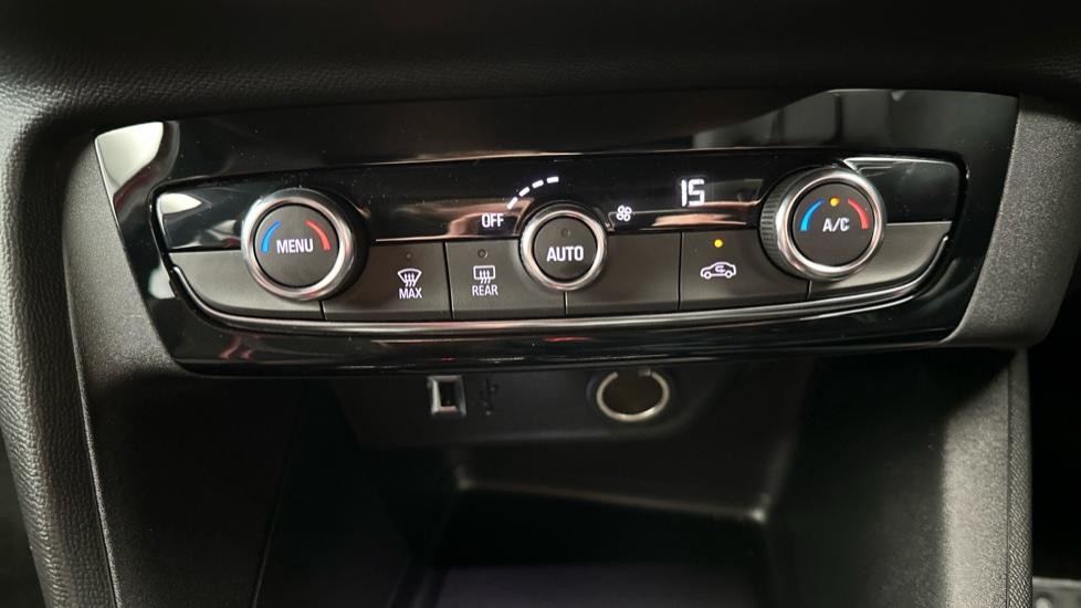 Air Conditioning /Dual Climate Control 