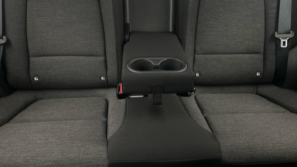 Rear Armrest/ Cup Holder