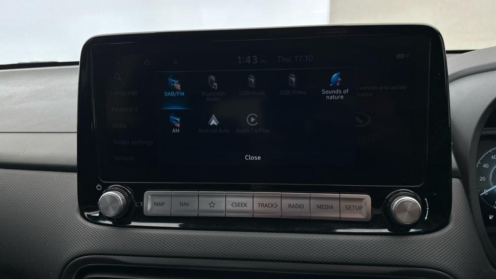 Apple Car Play & Android Auto