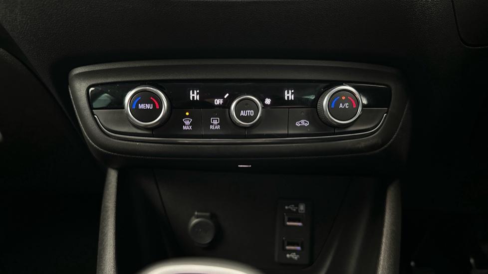 Air Conditioning /Dual Climate Control 