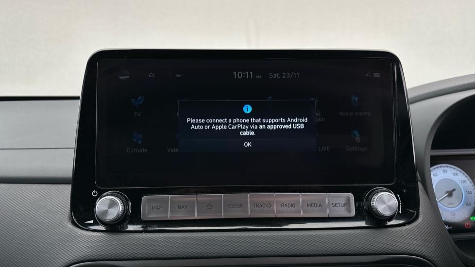 Apple Car Play & Android Auto