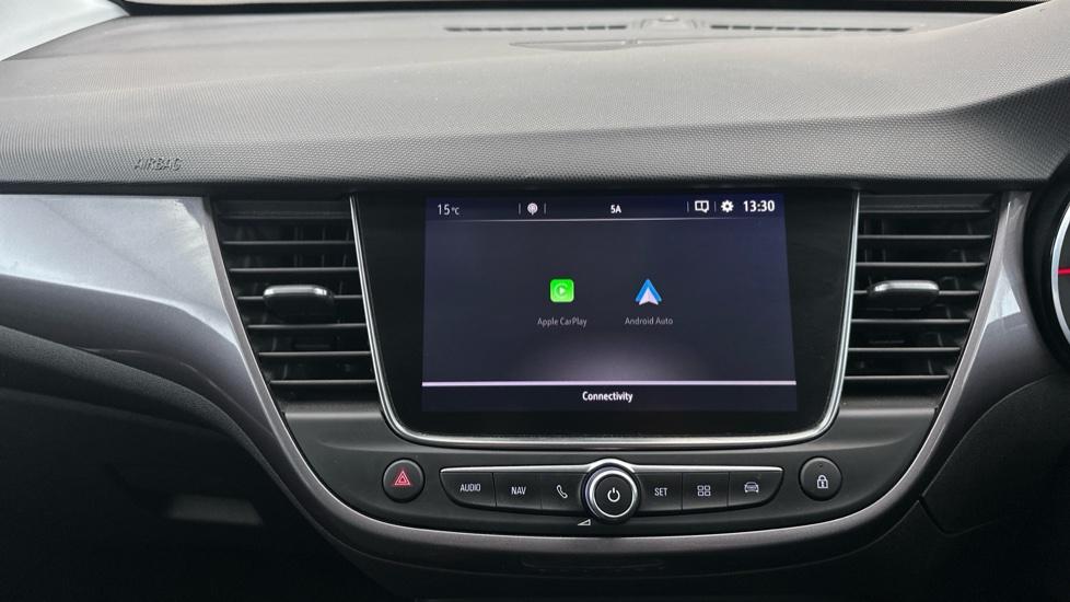 Apple Car Play & Android Auto