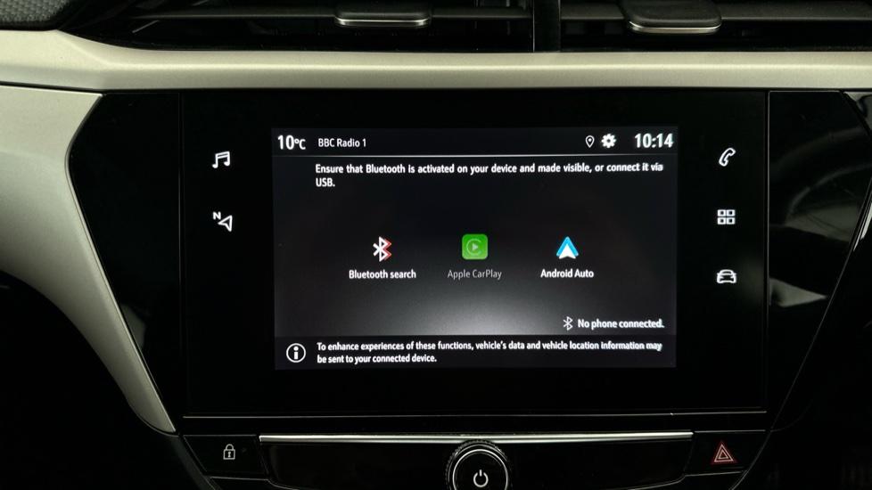 Apple CarPlay/Android Auto/Bluetooth