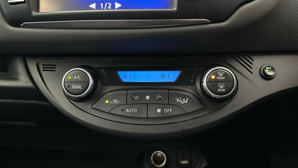 Air Conditioning /Dual Climate Control 