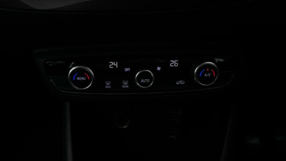 Air Conditioning /Dual Climate Control 