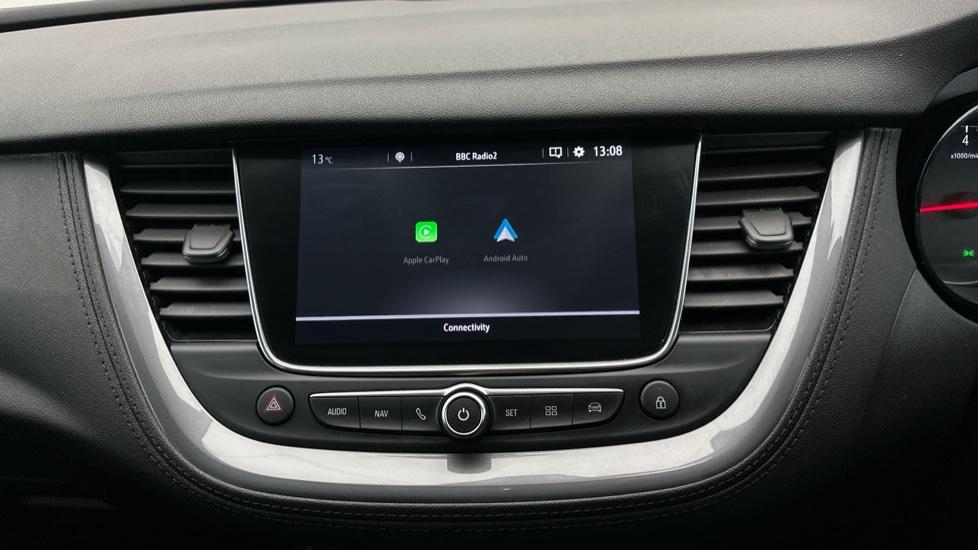 Apple Car Play & Android Auto