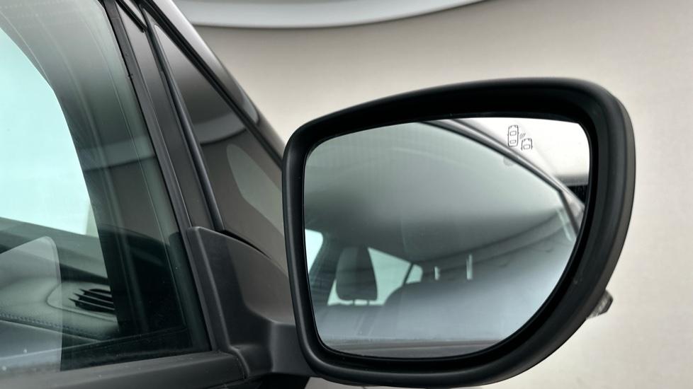 Blind spot monitoring 