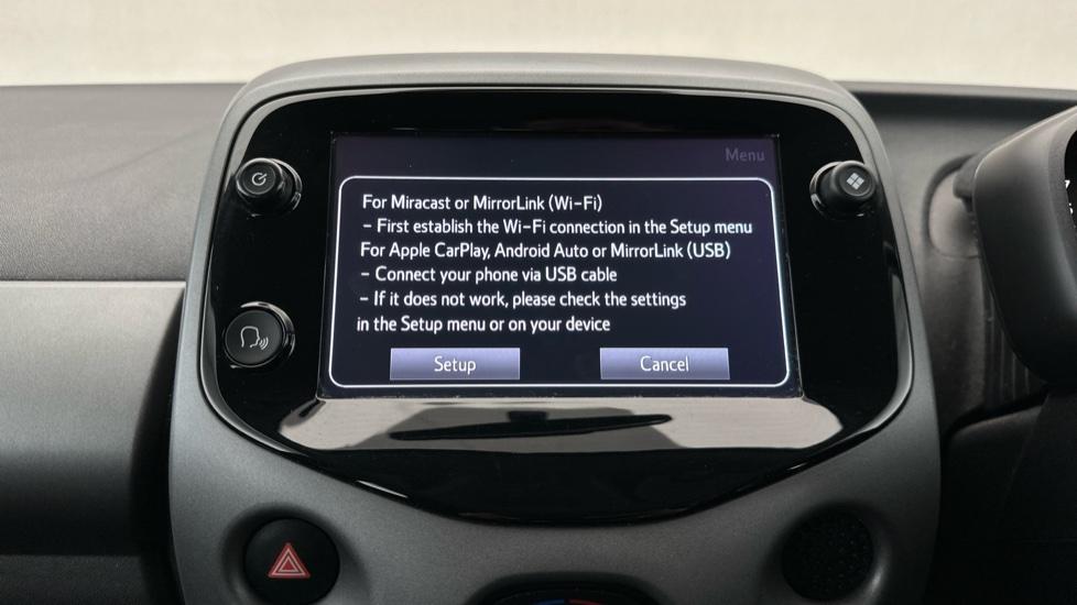 Apple Car Play & Android Auto