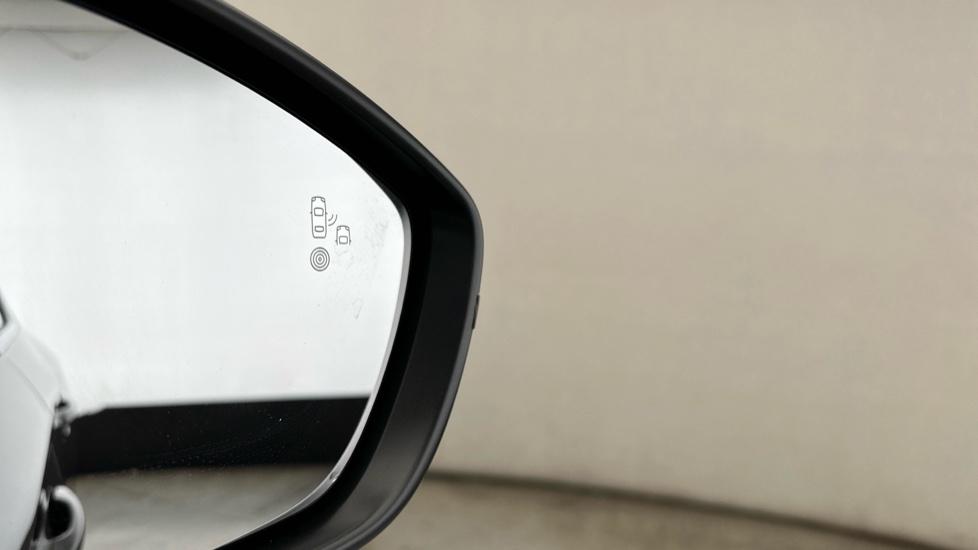 Blind Spot Monitoring System 