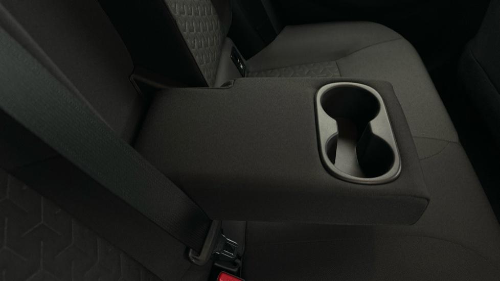 Rear Armrest/ Cup Holder