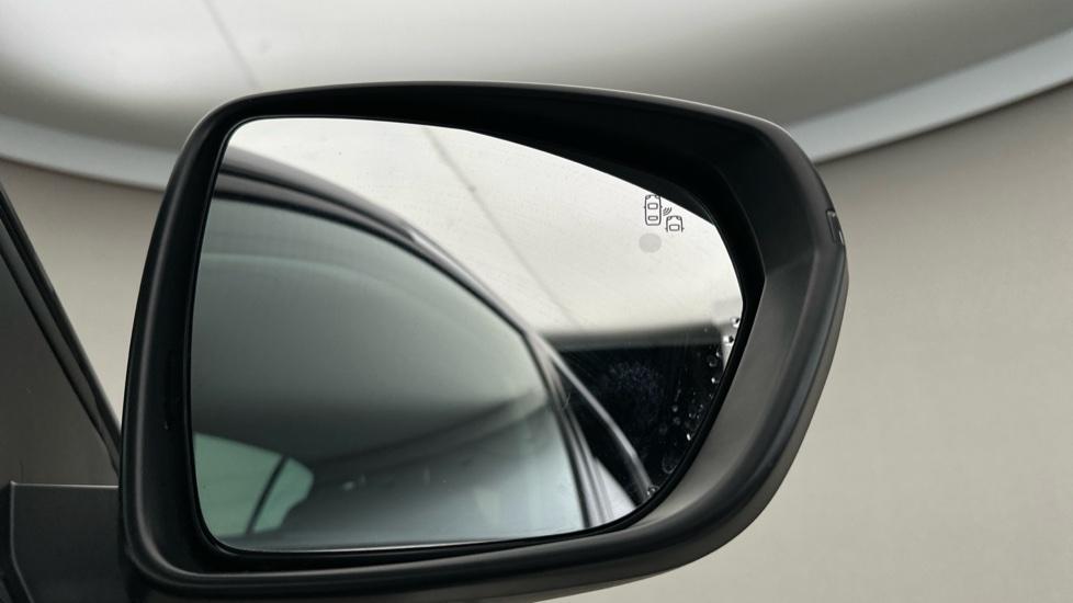 Blind Spot Monitoring System 