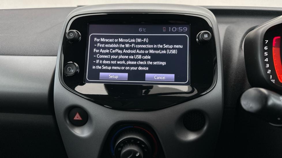 Apple Car Play & Android Auto