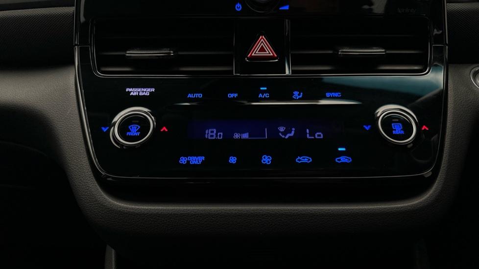 Air Conditioning /Dual Climate Control 