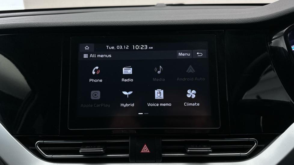 Apple Car Play & Android Auto