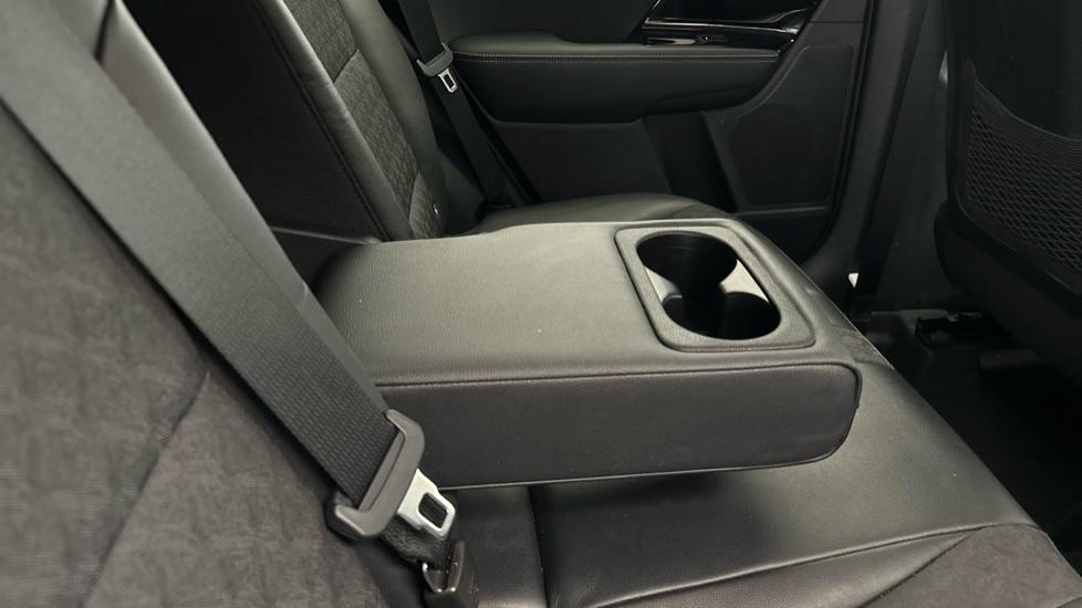 Rear Armrest/ Cup Holder