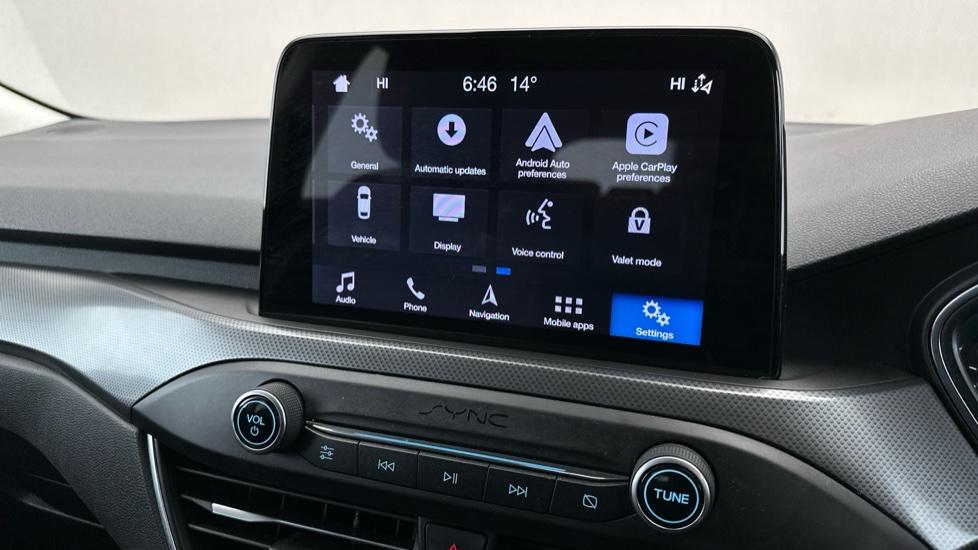 Apple Car Play & Android Auto