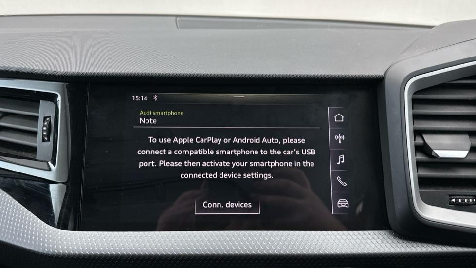 Apple Car Play & Android Auto