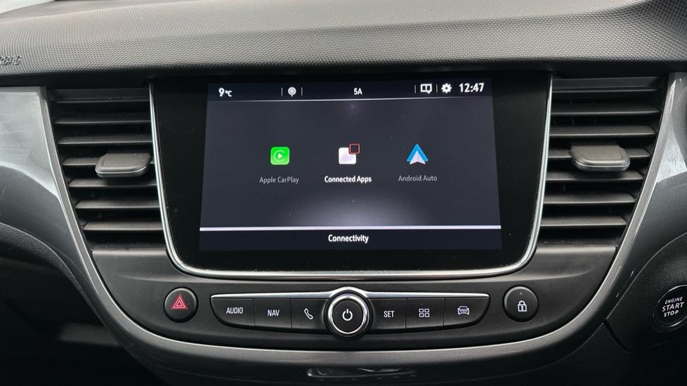 Apple Car Play & Android Auto