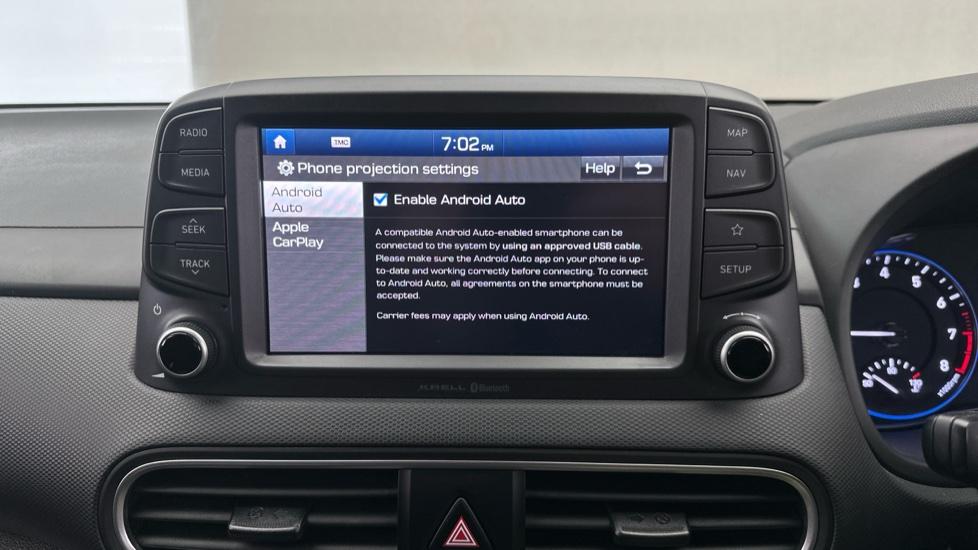 Apple Car Play & Android Auto