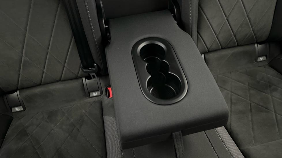 Rear Armrest/ Cup Holder