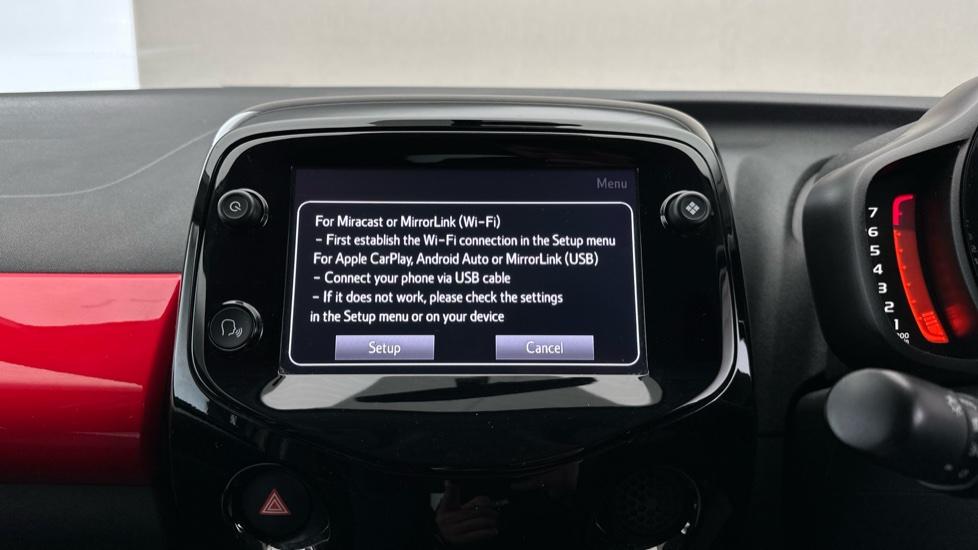 Apple Car Play & Android Auto