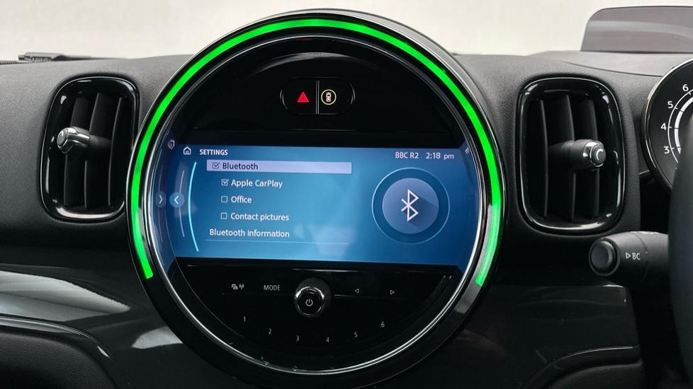 Bluetooth / Apple CarPlay 