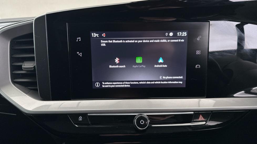 Apple CarPlay/Android Auto / Bluetooth 