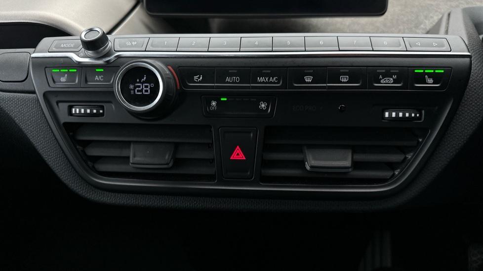 Air Conditioning  / Heated Seats 