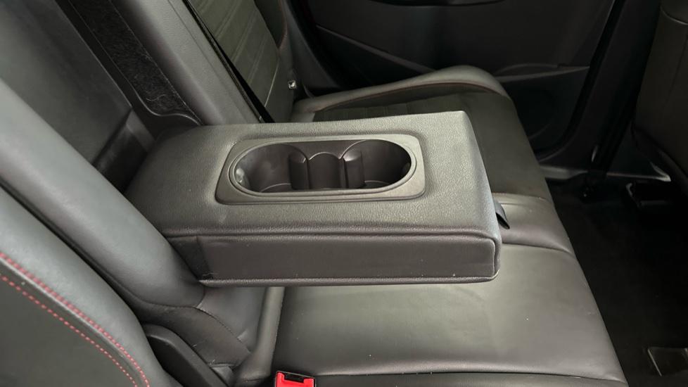 Rear Armrest/ Cup Holder