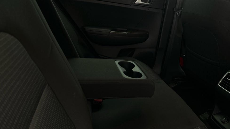 Rear Armrest/ Cup Holder