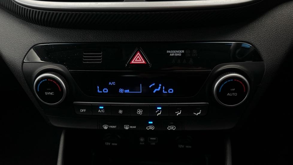 Air Conditioning /Dual Climate Control 