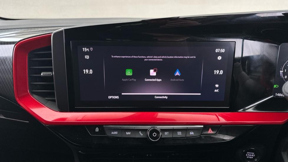 Apple Car Play & Android Auto