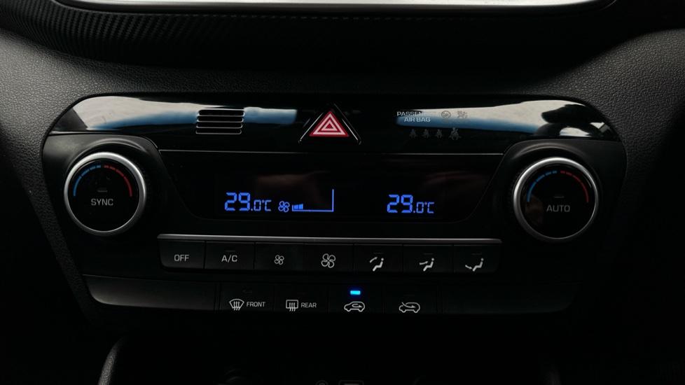 Air Conditioning / Dual Climate Control 