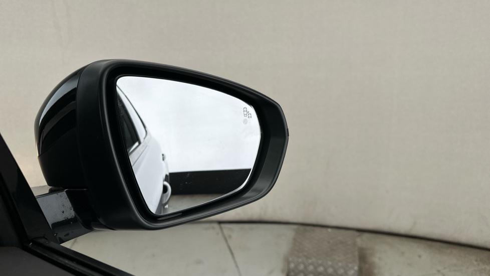 Blind Spot Monitoring System 