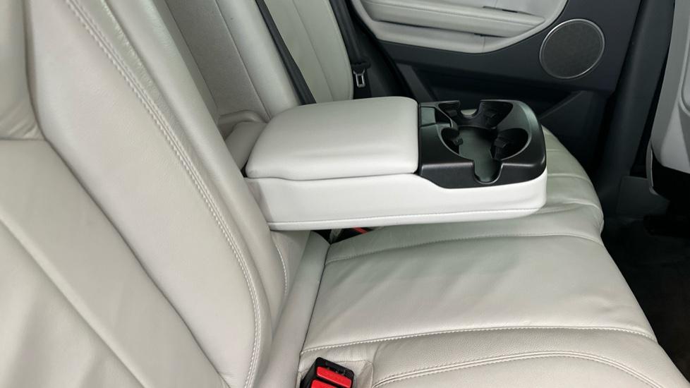 Rear Armrest/ Cup Holder