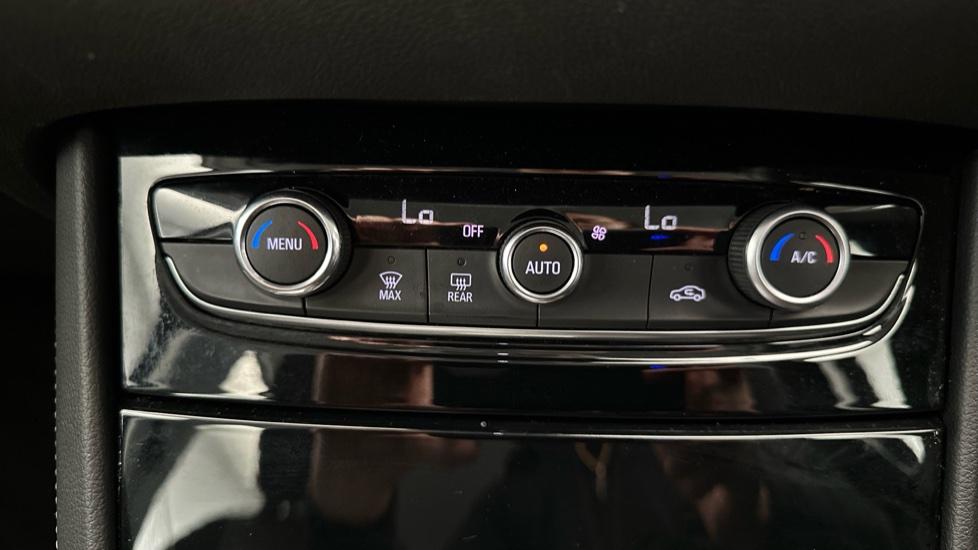 Air Conditioning /Dual Climate Control 